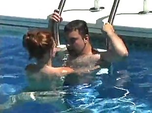 Girlfriend sucks and fucks her bf in the pool
